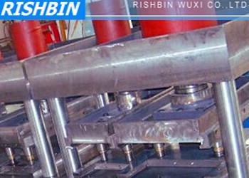 China Plain and Pre Galvanized Cold Roll Forming Machine Chain Drive Transmission 0.8mm Thickness for sale