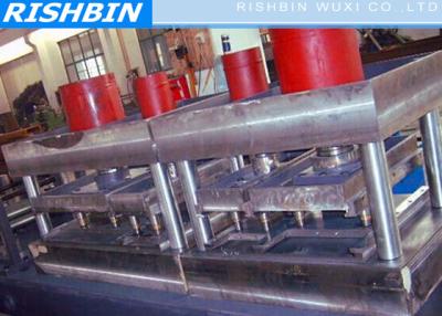 China 70 mm Roller Metal Roll Forming Machine with Double Line Chains Transmission for sale