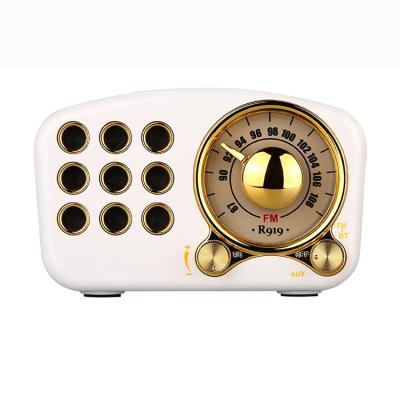 China Retro BT Wireless Speaker USB Portable Music Player Home Charging Speaker for sale