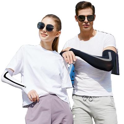 China Breathable Sunscreen Arm Compression Sleeves Ice Silk Summer Outdoor Sports Cycling Wear For Men And Women Cycling Arm Sleeves for sale