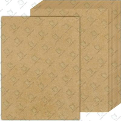 China Buena rigidez de alta calidad de papel Kraft Liner de hoja de rollo de 700 * 1000 mm tamaño personalizado en venta