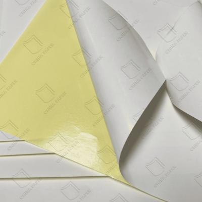 China 150-250g Self Adhesive Label Sticker Paper For Shipping Instruction Labels for sale