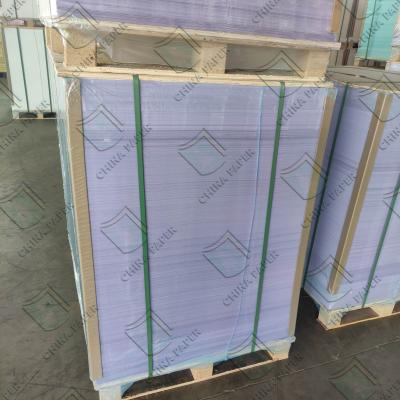 China Lichtgewicht bekleed papier voor drukwerk. Flexibel LWC-papier voor verpakkings- en marketingmaterialen. Te koop