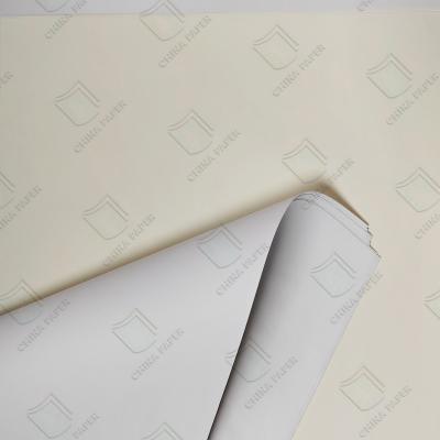 China 28g Thin Offset Paper Creamy White Color Paper With Standard High Opacity for sale