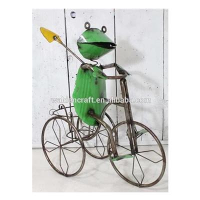 China Durable Frog on a Bike Metal Pot Holder Garden Decoration for sale