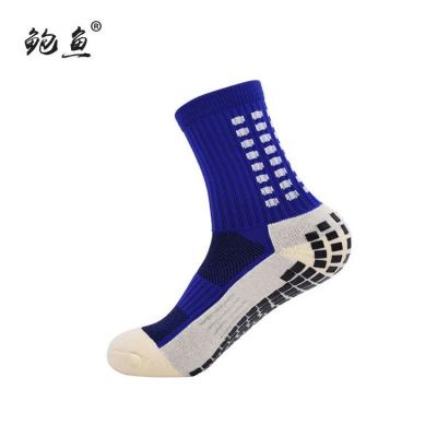 China Amazon Breathable Wholesale Custom Knit Word Embroidered Basketball Crew Socks Sports Terry Hip Hop Cycling Socks With Logo for sale