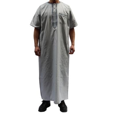 China Material Shinning In Stock 2020 Islamic New Design Short Sleeve Muslim Men Thobe for sale