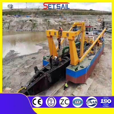 China 20 inch Cutter Suction Sand Dredger Machine voor zandmijnbouw 2000m ontlading afstand Te koop