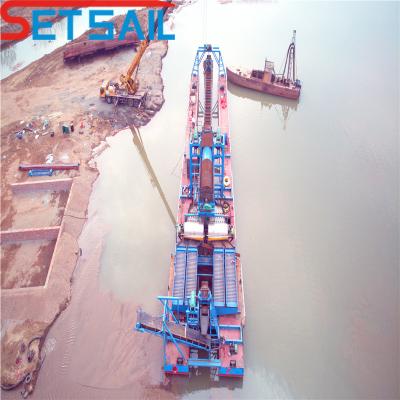 China Chain Bucket River Sand Gold-Dredge mit Heberwinde und Rumpf Größe 23m-49m zu verkaufen