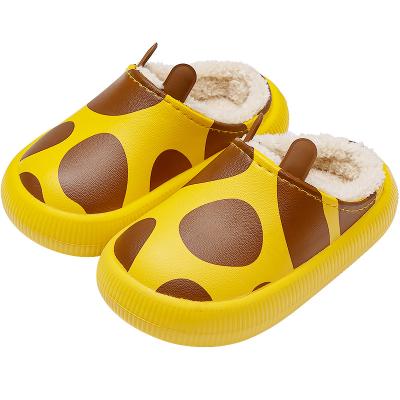 China Winter flat house EVA plush furry wholesale fuzzy slippers for kids girls indoor 3d boy 2021 slips flat slippers for kids for sale