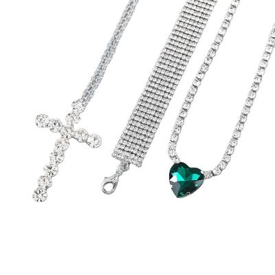 China Women's Cross Necklace Women's Jewelry Dangle Love Rhinestone Cross Religious New Fashion Dinner Necklace Luxury Jewelry Accessories for sale