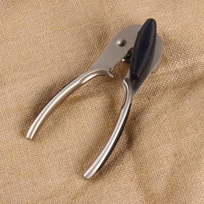 China Viable Manufacturers Selling Kitchen Instruments Kitchen Supplies Multifunctional Zinc Alloy Can Opener Can Opener for sale