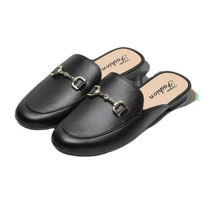 China Breathable Mold Summer Waterproof New Ladies Slip On Simple Shoe Women Loafers OEM Knit Spring PVC Style Women Sandal Customized Slipper for sale