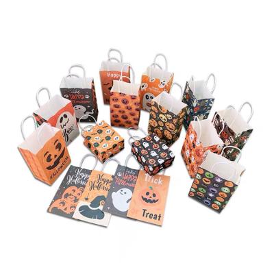 China Low Price Recyclable Wholesale Custom Pumpkin Paper Gift Packaging Halloween Candy Bag for sale