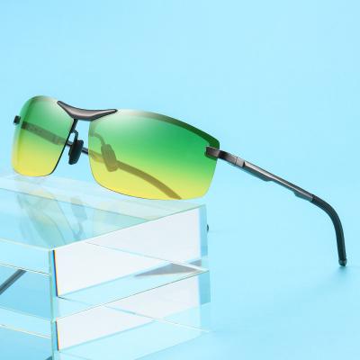 China New Fashion Sunglasses Glass Polarized Men's Day And Night Sport Cycling Driving Night Vision Color Changing Sunglasses for sale