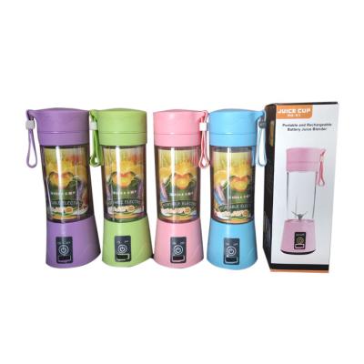 China Amazone Use USB 6 Blades Portable Hot Electric Personal Juicer Cup Machine Rechargeable Fruit Juice Blenders for sale