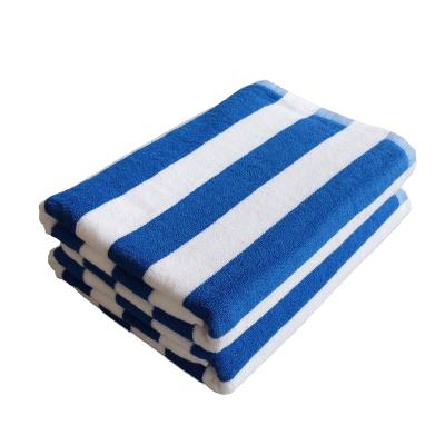 China Sustainable Wholesale 100% Cotton Bule Hotel And White Stripe Swimming Pool Bath Towel For Outdoor for sale