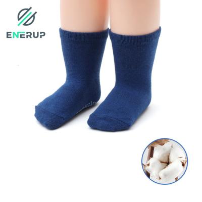 Chine Le bébé court viable cogne d'anti chaussettes nouveau-nées de glissement avec des pinces à vendre