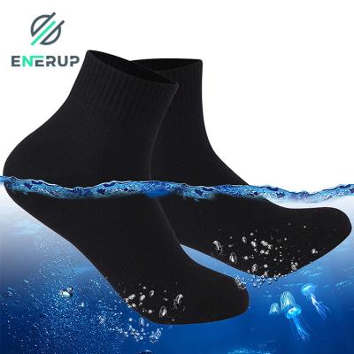 Chine Chaussettes courantes imperméables en nylon de polyester pour flexibilité de soutien de voûte la bonne à vendre