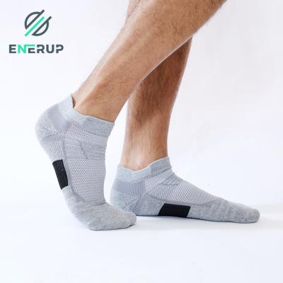 Chine L'équipage des hommes sportifs de cuivre de travaux de 80% cogne les chaussettes infusées par cuivre de XXL à vendre