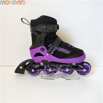 China PVC Fashion New Design Four PU Wheels Womens Adult Roller Skates Patines en linea for sale