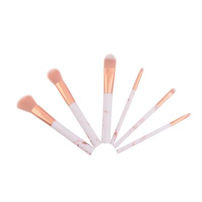 China Angular Blush Free Sample Beauty Brush Makeup Brush Nylon Hair Plastic Handle Cosmetic Set Brush for sale