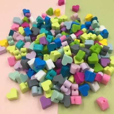 China Baby Chewable Beads Food Grade Small Love Heart Shape Silicone Beads Food Grade Baby Teether Bead for sale