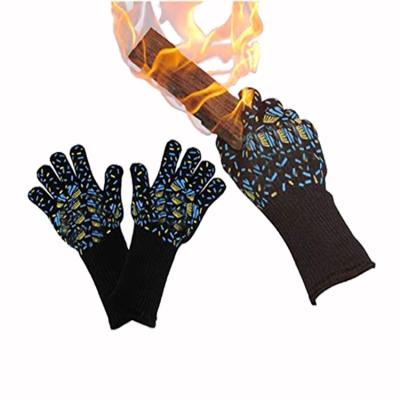 China Large Black Firepit Professional High Temperature Resistant Oven Mitts Heat Resistant 932 Degree Lab Certified Grade Grill Gloves for sale