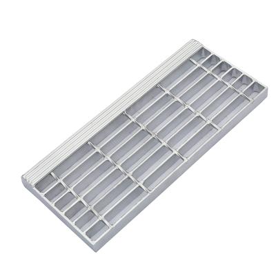 China Mild Steel: Q235 Good Quality Factory Price Different Sizes HDG Stair Tread Steel Grating for sale