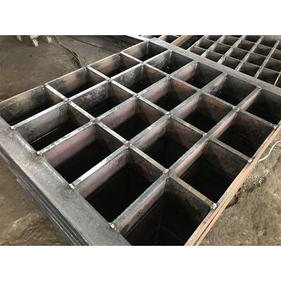 China Mild Steel: Q235 60x60 Ductile Iron Manhole Cover And Drain Grate For Kenya for sale