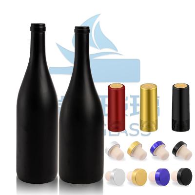 China 500ml/750ml/1500ml Custom Color Borosilicate Glass Wine Bottle with Green Transparency for sale