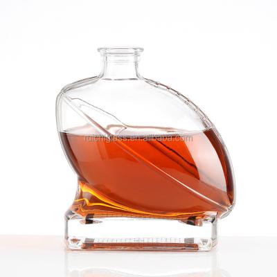 China Customized Transparent Fashion Shape of Brandy Whiskey Glass Bottle for Party Customized for sale