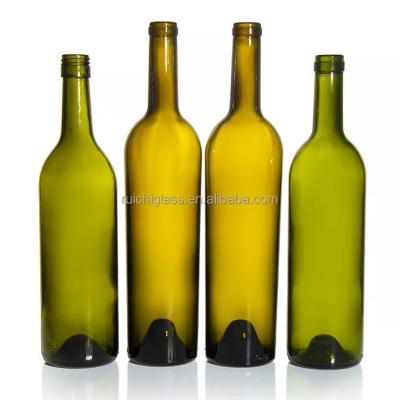 China Botellas de vino de vidrio reciclables de 500 ml y 750 ml con corcho en vidrio de súper sílex en venta