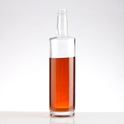 Κίνα 700 ml 750 ml Flat Shoulder Nordic Empty Rum Whisky Spirit Βότκα γυάλινο μπουκάλι με φελλό προς πώληση