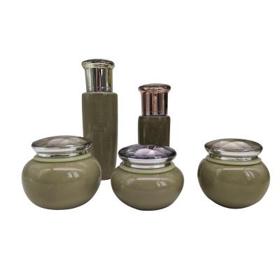 China Personal care luxury ceramics bottle set Ice crack cream lotion ceramic bottles for sale