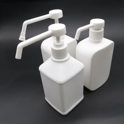 China 500ml long nozzle lotion pump mist spray plastic HDPE bottle for daily chemicals dispenser en venta