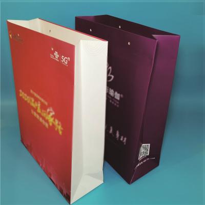 Chine Food Eco Friendly Custom Size Paper Gift Bag Shopping With Your Own Logo Paper Bag à vendre