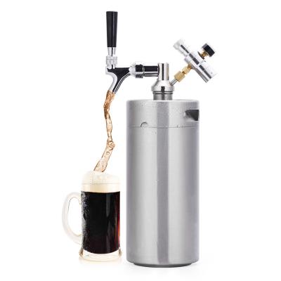 China Beer CO2 Beer Dispenser Keg in Bar or Mini Growler Stainless Steel Mini homebrewing beer keg with screw for sale