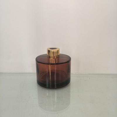 China Fancy Glass Bottles Amber Glass Diffuser Bottles for sale