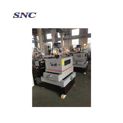 China metal cutting cnc wire cutting edm machine with autocut system for sale