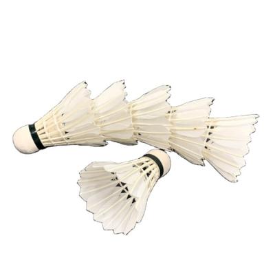 China New Design Quality Assurance Plastic Foam Class D Goose Feather White Color Badminton Goose Feather Ball for sale