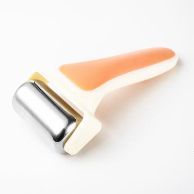 China Body Massage Tool Metal Cosmetics Face Roller Beauty Facial Roller for sale