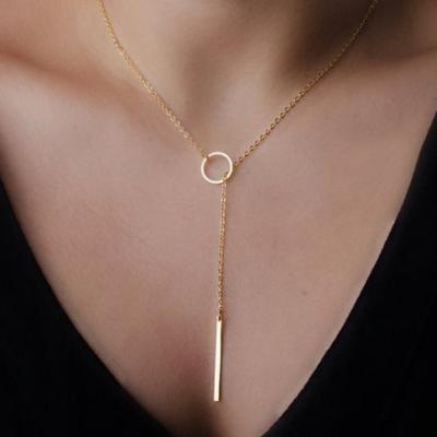 China Europe and America Minimalist Round Stick Pendant Necklace for Women Pearl Clavicle Necklace Leaves Fashion Jewelry Statement Long Chain Girl Gift for sale