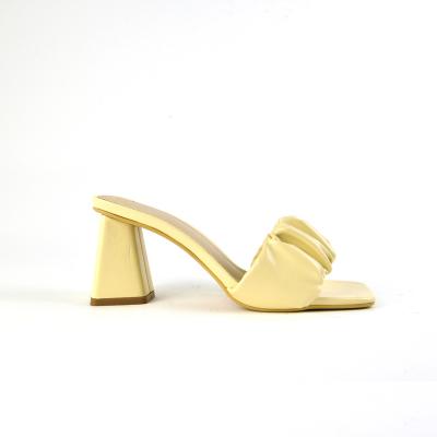 China Fashion Trend Summer Yellow Women Shoes Elegant Simple Design High Heels Sandals For Females Ladies Girls 2022 Hot Selling Pumps Shoes for sale