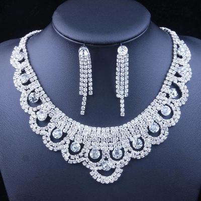 China Fashional Bridal Jewelry Set Rhinestone Round Necklace Earring Two Piece Luxurious Wedding Jewelry Accessories for sale