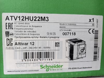 China ATV12HU22M3 Schneider PLC Convertidor de frecuencia ATV12 2.2kW 3hp 200V 240V 3hp con disipador de calor en venta