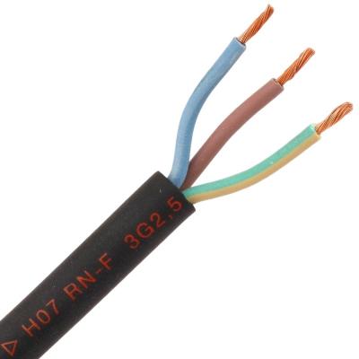 Chine Cable électrique à câble électrique avec matériau de conducteur de cuivre et résistance à haute température 3 cœurs H07rn f 3x2 5 câble d'alimentation à vendre