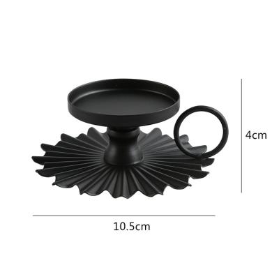 China New style fan home decoration metal candle holder wrought iron candle holder scented living room decoration for sale