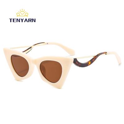 China Fashion Tenyarn Sunglasses Fashion Cat Eye Women Sunglasses Retro Unique Eyewear Colorful Shading Men UV400 Candy Color Stretching Glass Frame for sale