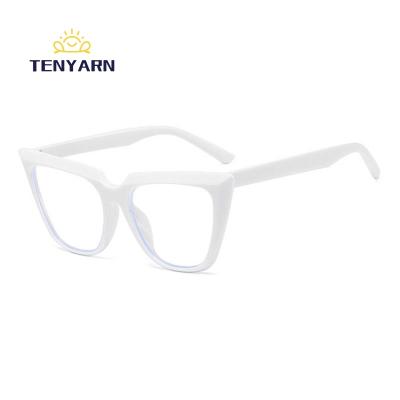 China Fashion Sunglasses Shape Cat Eye Women Glasses Frame Ladies Stretching Clear Lens Eyewear Vintage Men Optical Myopia Glasses Frame for sale